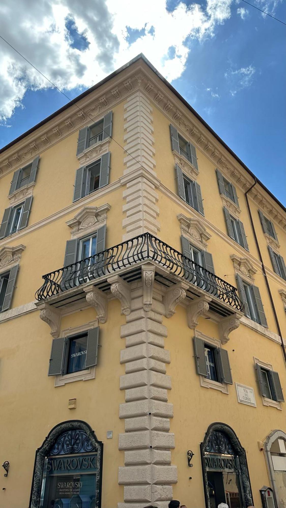 Palazzo Goldoni Condotti Collection 3*